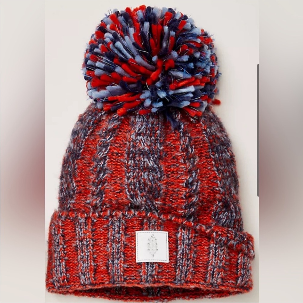 FP MOVEMENT Pom Party Reflective Beanie